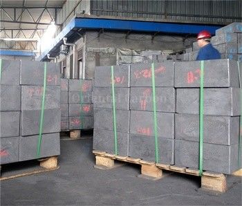Blocco di grafite liscia isotropica resistenza flessibile 52 Mpa per l'industria EDM