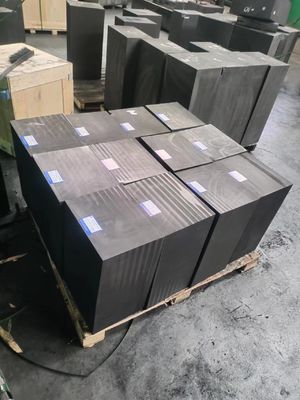 Materiali di grafite di alta purezza utilizzati per il crogiolo e il tappo del grafite