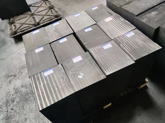 Materiali di grafite di alta purezza utilizzati per il crogiolo e il tappo del grafite